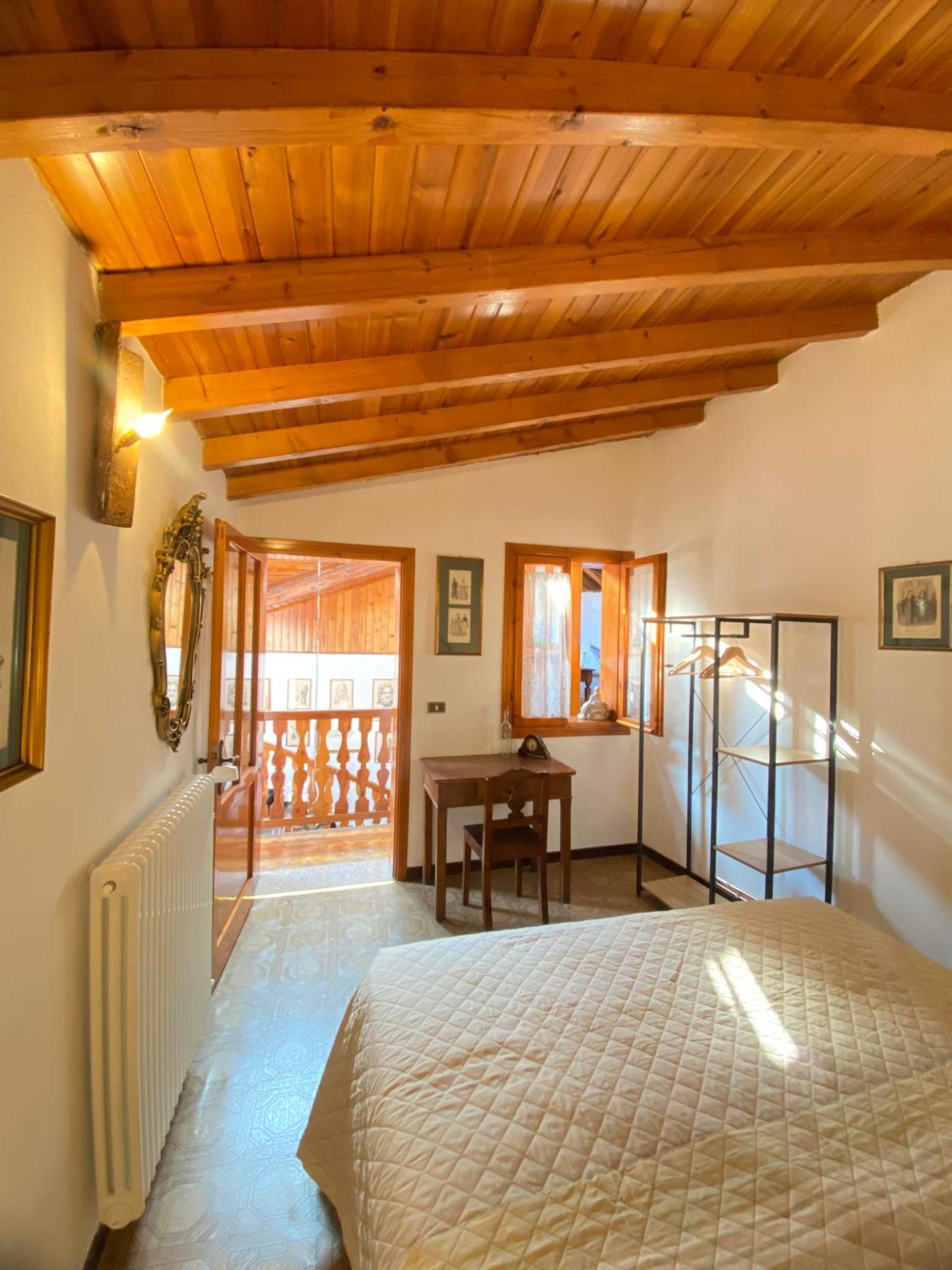 Casa Nel Centro Storico Di Borno Villa Ngoại thất bức ảnh
